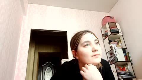 zeniabrossoit online show from 03-28-26, 08:25