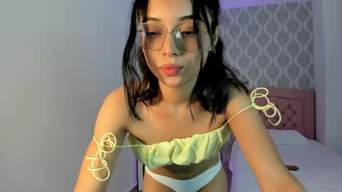 Snapshot of zenith_glow chatting on 02-21-26, 01:39 Zenith online show from 02-21-26, 01:39