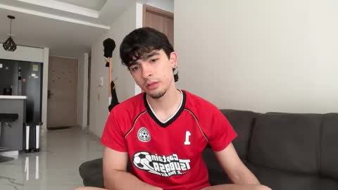 Snapshot of zenn_rush chatting on 11-02-25, 03:03 Zenn online show from 11-02-25, 03:03