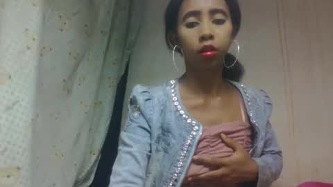 Snapshot of zeolineess chatting on 10-03-25, 09:28 zeolineess online show from 10-03-25, 09:28