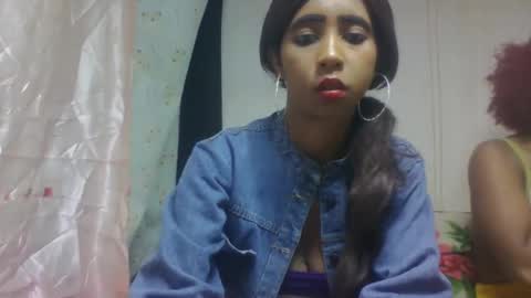 Snapshot of zeolineess chatting on 10-06-25, 05:38 zeolineess online show from 10-06-25, 05:38