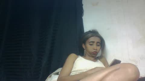 Snapshot of zeolineess chatting on 10-17-25, 03:47 zeolineess online show from 10-17-25, 03:47