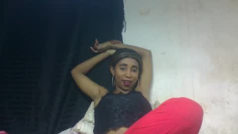 Snapshot of zeolineess chatting on 10-18-25, 03:53 zeolineess online show from 10-18-25, 03:53