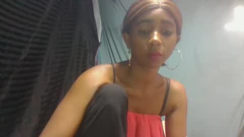 Snapshot of zeolineess chatting on 10-25-25, 02:52 zeolineess online show from 10-25-25, 02:52