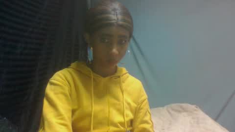 Snapshot of zeolineess chatting on 10-28-25, 04:49 zeolineess online show from 10-28-25, 04:49