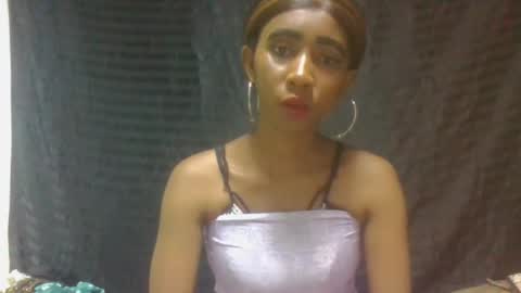 Snapshot of zeolineess chatting on 10-31-25, 01:39 zeolineess online show from 10-31-25, 01:39