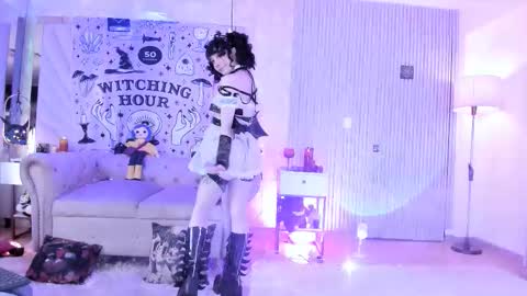    online show from 10-12-25, 02:49