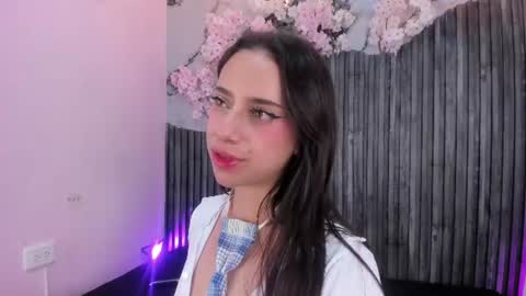Snapshot of zephyra_bms chatting on 07-04-26, 04:51 SOFIA online show from 07-04-26, 04:51