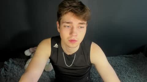 Ethan online show from 04-07-26, 01:39