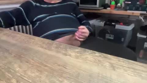 Snapshot of zeron900 chatting on 12-19-25, 06:53 zeron900 online show from 12-19-25, 06:53