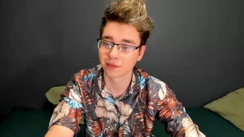 Ethan online show from 06-19-26, 02:27