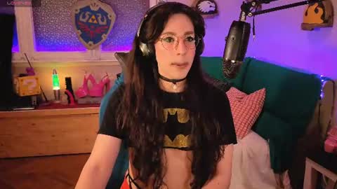 zesty_peach online show from 06-09-26, 11:27