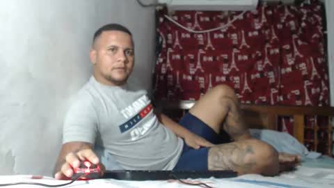 zeus_030 online show from 04-21-26, 12:34
