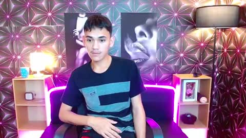 zavier skinny asian online show from 02-05-25, 12:53