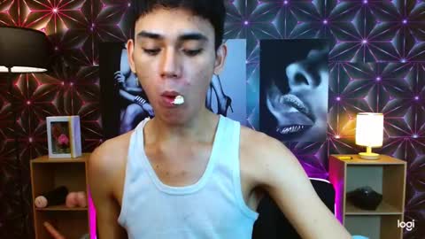 zavier skinny asian online show from 03-10-25, 12:07
