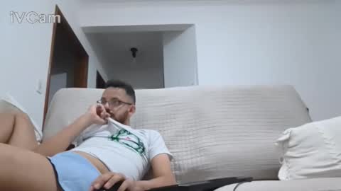 Snapshot of zezuinho chatting on 03-04-26, 12:49 zezuinho online show from 03-04-26, 12:49