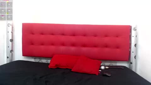 Snapshot of zhamira_21 chatting on 02-08-25, 09:15 ZHAMIRA ANDRES online show from 02-08-25, 09:15