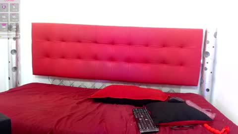 Snapshot of zhamira_21 chatting on 02-26-25, 01:00 ZHAMIRA ANDRES online show from 02-26-25, 01:00