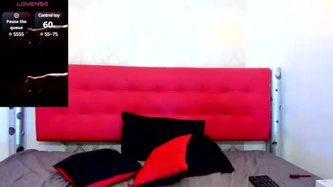 Snapshot of zhamira_21 chatting on 03-12-25, 12:10 ZHAMIRA ANDRES online show from 03-12-25, 12:10