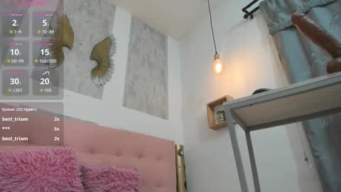 Snapshot of zhamira_21 chatting on 10-08-25, 11:02 ZHAMIRA ANDRES online show from 10-08-25, 11:02