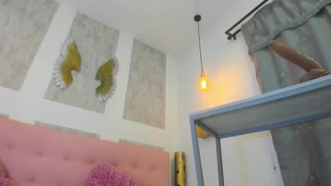 Snapshot of zhamira_21 chatting on 12-01-25, 08:36 ZHAMIRA ANDRES online show from 12-01-25, 08:36