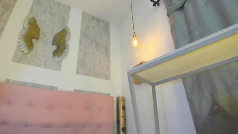 Snapshot of zhamira_21 chatting on 12-16-25, 10:04 ZHAMIRA ANDRES online show from 12-16-25, 10:04