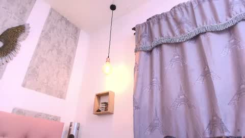 ZHAMIRA  ANDRES online show from 07-04-26, 08:26