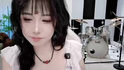 Snapshot of zhen0 chatting on 09-16-25, 03:24 zhen online show from 09-16-25, 03:24