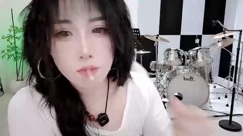 Snapshot of zhen0 chatting on 09-25-25, 05:27 zhen online show from 09-25-25, 05:27