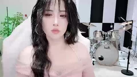 Snapshot of zhen0 chatting on 10-07-25, 05:32 zhen online show from 10-07-25, 05:32