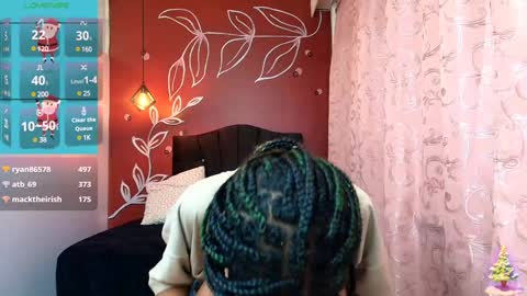 Zia Green online show from 12-23-24, 03:33