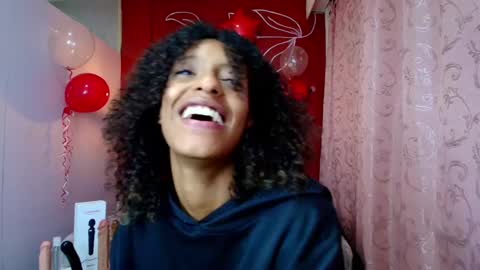 Zia Green online show from 02-19-25, 03:38