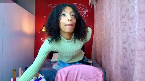 Zia Green online show from 03-07-25, 12:12