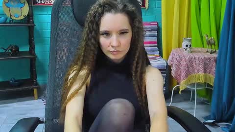 Snapshot of zianichols chatting on 01-23-25, 03:22 zianichols online show from 01-23-25, 03:22