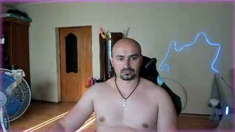 Ziesh online show from 06-16-26, 02:19
