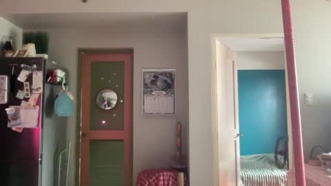 Snapshot of ziggy_rouge chatting on 01-15-26, 02:38 Ziggy ziggy- online show from 01-15-26, 02:38