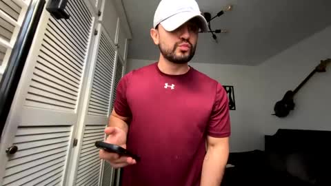 Snapshot of ziir2 chatting on 09-16-25, 01:17 Ziir online show from 09-16-25, 01:17