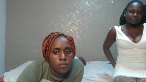 Snapshot of zinadine_ chatting on 02-27-26, 06:35 Zinadine online show from 02-27-26, 06:35