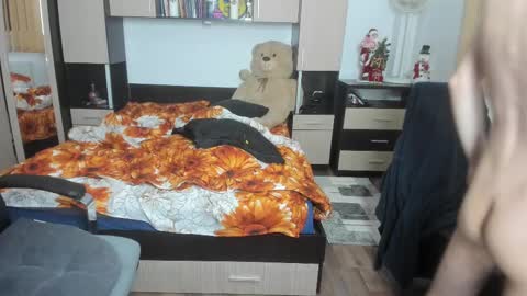 zincky online show from 02-26-25, 04:35