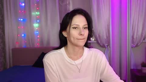 Snapshot of zlatagoddess chatting on 02-06-25, 10:59 Zlata online show from 02-06-25, 10:59