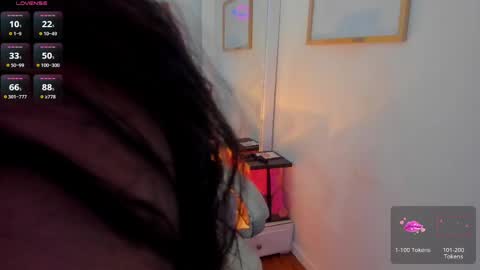 Zobe Love online show from 05-04-26, 05:09