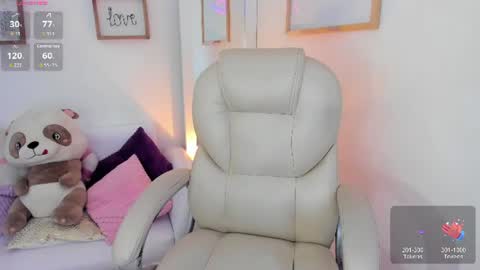 Zobe Love online show from 06-24-26, 05:01