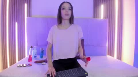 Zoe online show from 07-02-26, 04:18