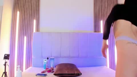 Zoe online show from 08-01-26, 04:01