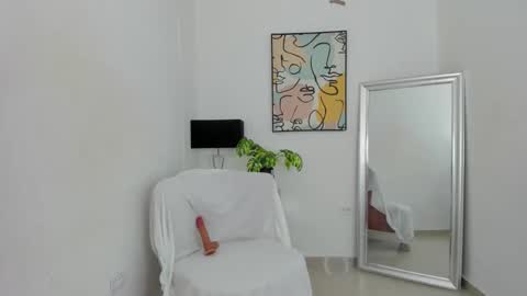 ZOE  online show from 03-25-26, 08:15