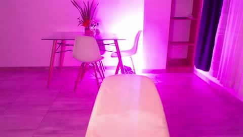 Hola soy Zoe 3 online show from 04-30-26, 02:40