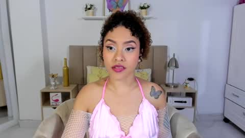 Zoe Gruber online show from 07-17-26, 01:01