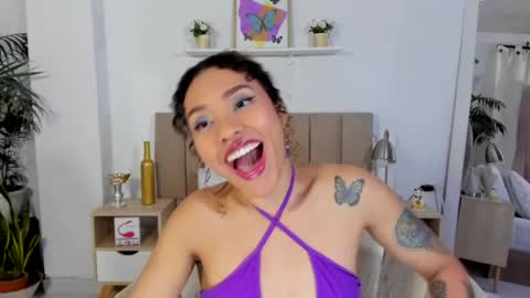 Zoe Gruber online show from 07-25-26, 01:47
