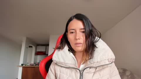 Snapshot of zoe_jeane_beker chatting on 02-02-25, 08:51 ZOE online show from 02-02-25, 08:51