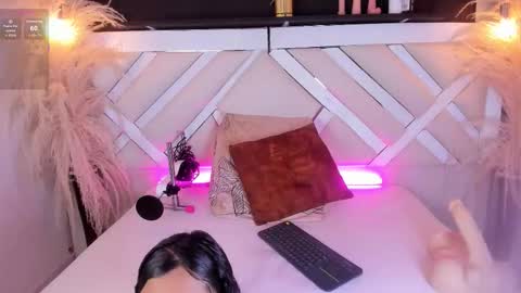 Snapshot of zoe_johnsonn1 chatting on 03-11-26, 09:54 Zoey online show from 03-11-26, 09:54